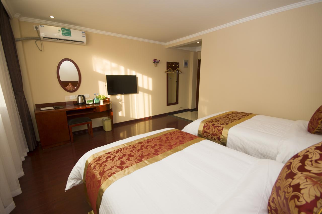Greentree Inn Huai'An Bus Station Golden Eagle Xinya Huaihai Road Business Hotel Exterior foto
